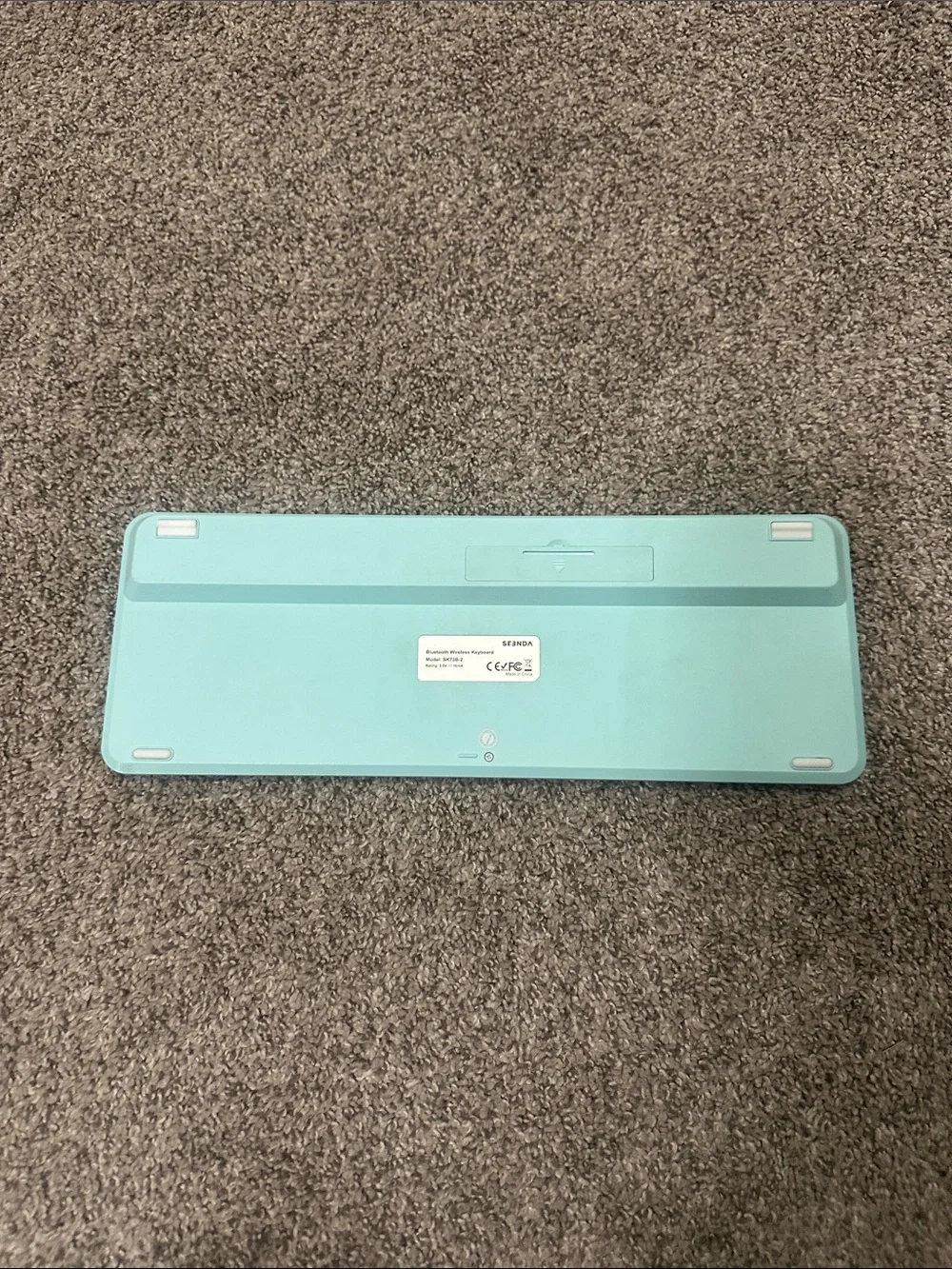 Mint and Lavender Round-Key Wireless Keyboard